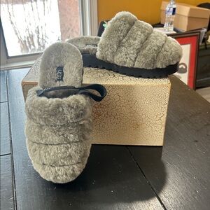 UGG Women's Fuzzy Gray Slippers